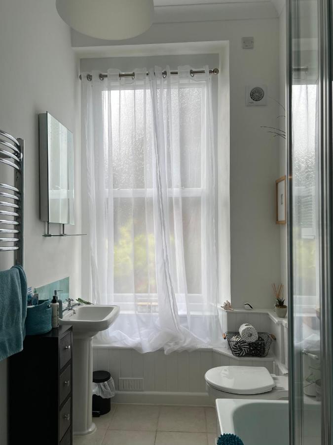 Hollyhocks Holiday Home- 2 Bedroomed Ground Floor Apartment Sleeps 5 Ivybridge Eksteriør bilde