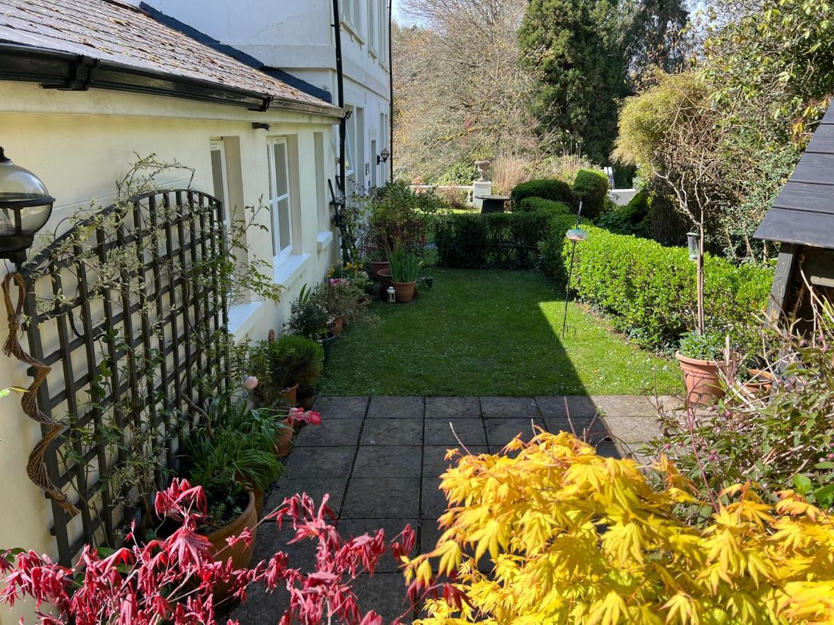 Hollyhocks Holiday Home- 2 Bedroomed Ground Floor Apartment Sleeps 5 Ivybridge Eksteriør bilde