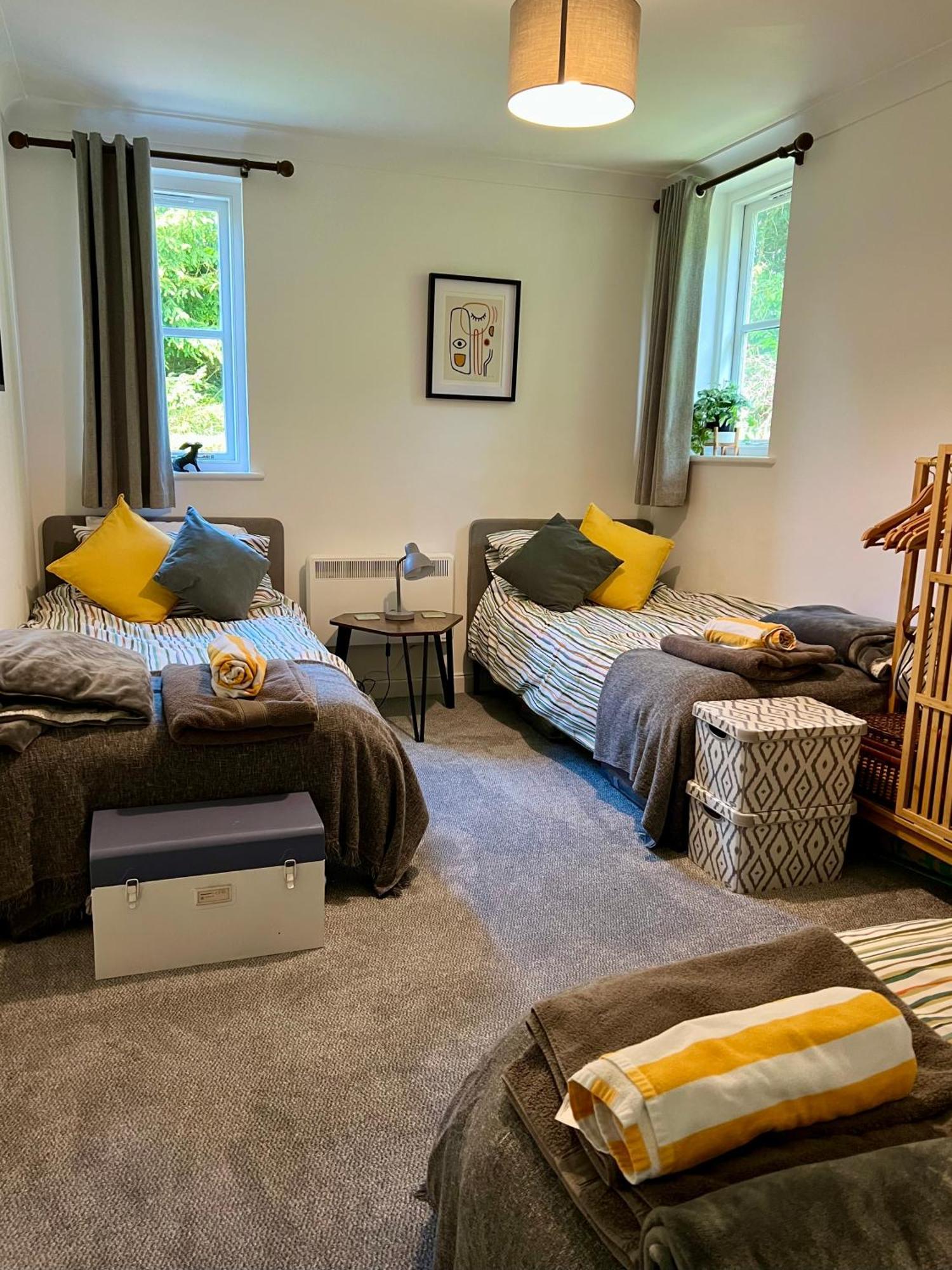 Hollyhocks Holiday Home- 2 Bedroomed Ground Floor Apartment Sleeps 5 Ivybridge Eksteriør bilde